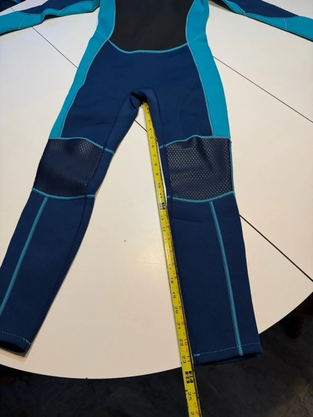 Mountain Warehouse Kids 11-12 Full Neoprene Wetsuit in navy and aqua